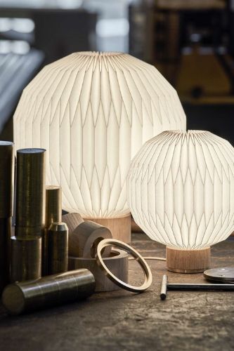 Le Klint 375 Bordlampe Small Ø: 22 cm - Papir 