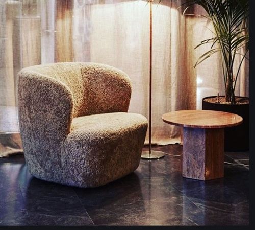 GUBI Epic Coffee Table Ø: 60 cm - Red Travertine