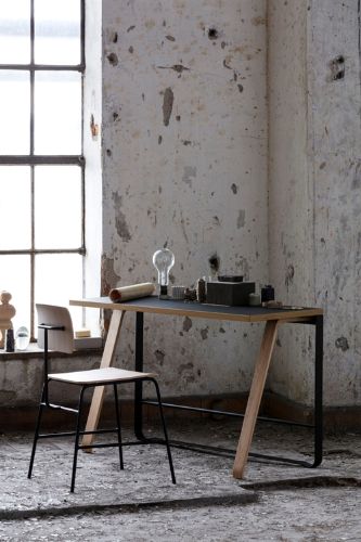 Bent Hansen Hemingway Skrivebord H: 73,5 cm - Eg/Blå