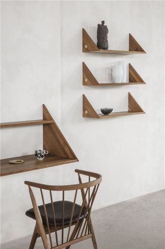 Sibast Furniture No 8 Dining SH: 45 cm - Smoked Oak/Black Leather