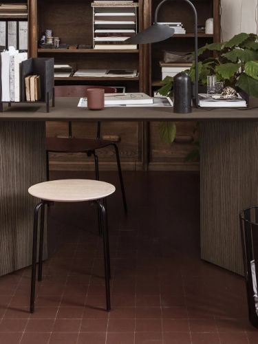 Ferm Living Herman Stool Taburet SH: 45 cm - Powder Coated Steel / Natural Oak Veneer