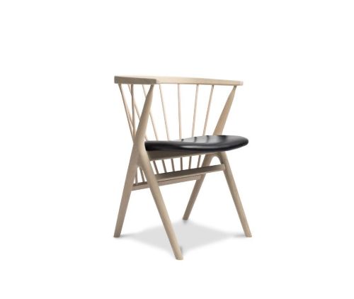 Sibast Furniture No 8 Dining SH: 45 cm - White Oil/Black Leather