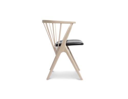 Sibast Furniture No 8 Dining SH: 45 cm - White Oil/Black Leather