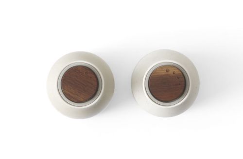 Audo Copenhagen Bottle Grinder Ceramic 2 pack - Sand/Walnut