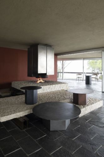 GUBI Epic Coffee Table Ø: 80 cm - Midnight Black Steel