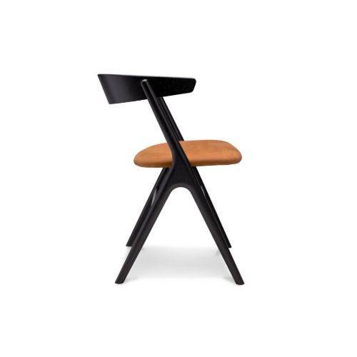 Sibast Furniture No 9 Dining Chair SH: 45 - Black Oak / Dunes Leather Cognac