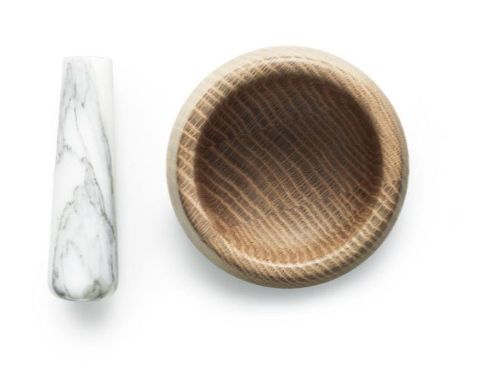 Normann Copenhagen Craft Mortar & Pestle Ø: 13 cm - White Marble/Oak