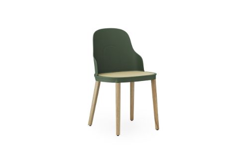 Normann Copenhagen Allez Chair Oak Indoor SH: 45,5 cm - Park Green / Molded Wicker Seat