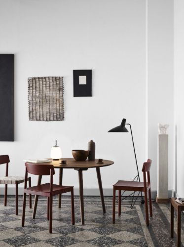 &Tradition SK4 In Between Dining Table Ø: 120 cm - Oiled Walnut