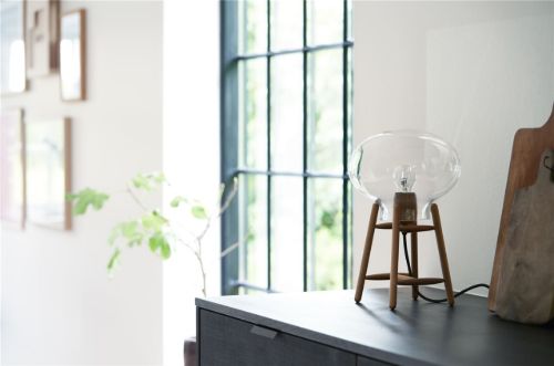 FDB Møbler U4 Hiti Bordlampe m. Sort Ledning H: 22,8 cm - Sortmalet Eg/Opal Glas