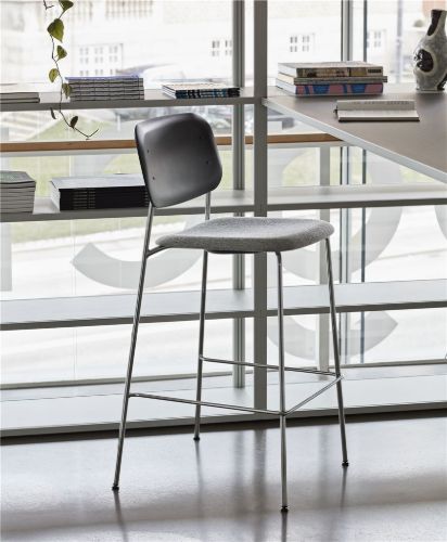 HAY Soft Edge P10 Bar Stool High w. Seat Upholstery SH: 75 cm - Hallingdal 166/Black/Chromed Steel