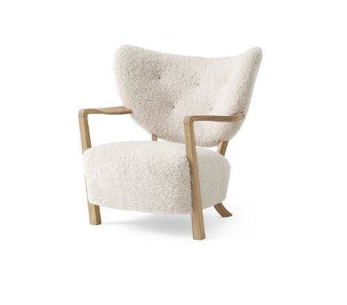 &Tradition Wulff ATD2 Lounge Chair SH: 41 cm - Sheepskin Moonlight/Oiled Oak