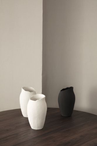 Sibast Furniture Magnolia Vase H: 32 cm - Black
