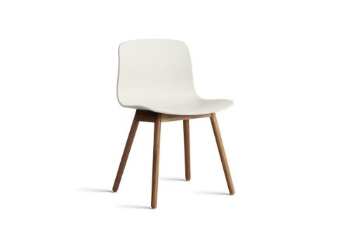 HAY AAC 12 About A Chair SH: 46 - Lacquered Solid Walnut/Melange Cream