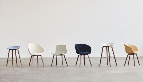 HAY AAC 12 About A Chair SH: 46 - Lacquered Solid Walnut/Teal Green