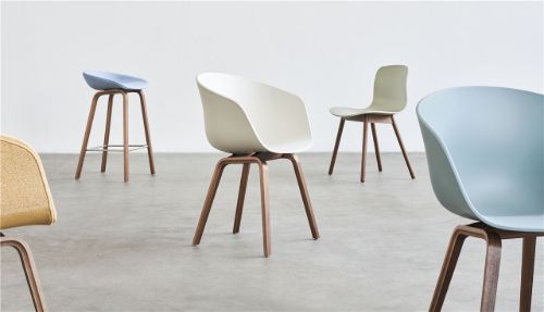 HAY AAC 22 About A Chair SH: 46 cm - Lacquered Walnut/White