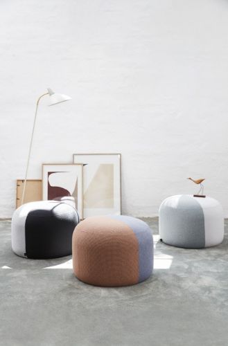 Warm Nordic Dainty Pouf Ø: 55 cm - Pearl Grey/Black