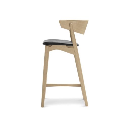Sibast Furniture No 7 Bar Stool SH: 65 cm - White Oil Oak / Black Leather