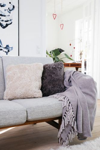 Natures Collection New Zealand Sheepskin Cushion 40x40 cm - Light Grey OUTLET