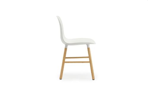 Normann Copenhagen Form Stol  - Hvid/Eg