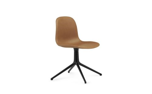 Normann Copenhagen Form Drejestol SH: 44cm - Brandy Læder/Sort Aluminium