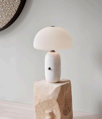 Vipp 592 Sculpture Table Lamp H:52 cm - White Marble