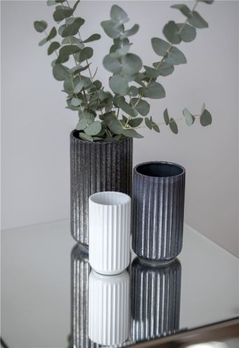 Lyngby Vase H: 12,5 cm - Sort OUTLET