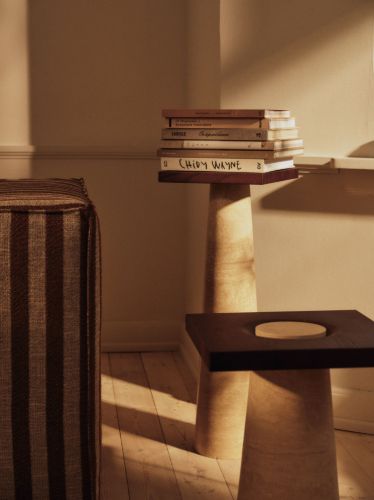 Ferm Living Grova Sidebord - Travertin
