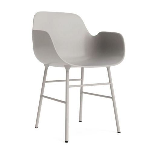 Normann Copenhagen Form Spisebordsstol m. Armlæn - Pulverlakeret Stål/Warm Grey