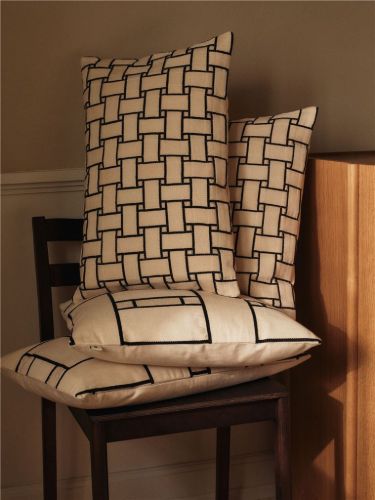 Ferm Living Lattice Offset Pude - Bomuld/Off-White/Sort