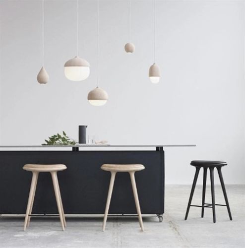 Mater High Stool H: 69 cm - Sortlakeret bøg