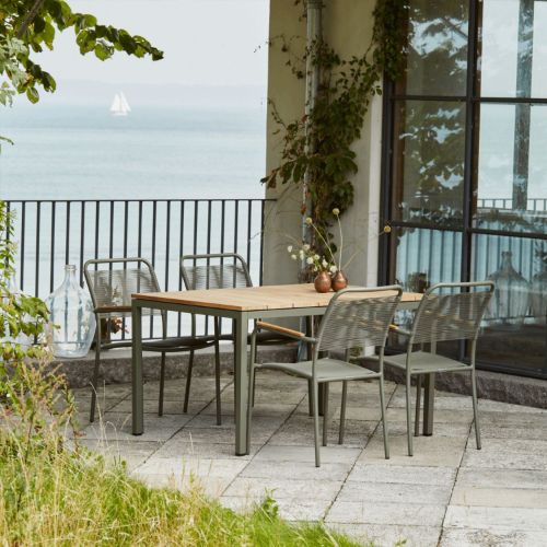 Mandalay Havemøbelsæt Toscana Havebord L: 132 cm og 4 Stk. Verona Havestole - Teak/Olivengrøn