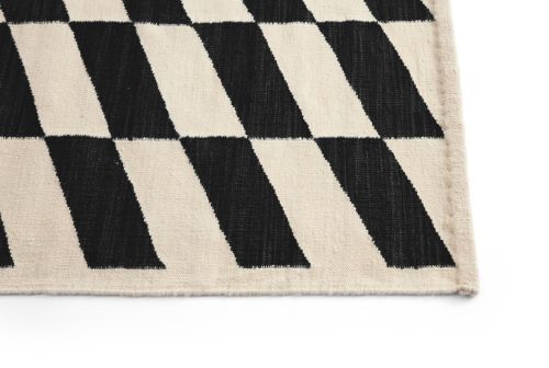 HAY Shift Kelim Rug 140x200 - Black