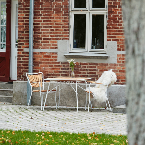 Mandalay Marguerit Havebord L: 83 cm - Teak/Hvid