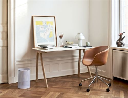 HAY AAC53 Fuldpolstret kontorstol med hjul SH: 42,4 cm - Cognac Sense Læder/Aluminium