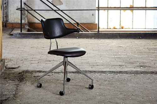 Vermund VL119 Kontorstol SH: 46 cm - Sort Savanne Læder / Krom Stel