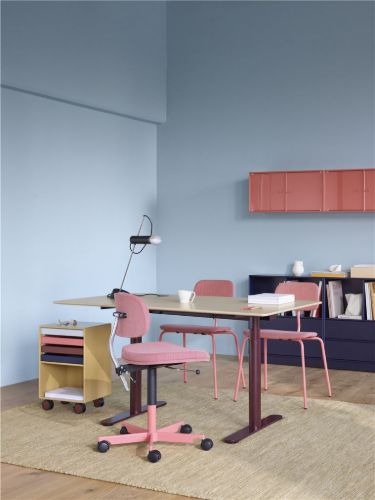 Montana Kevi 2534U Fuldpolstret Kontorstol SH: 40-53 cm - Steelcut Trio 636/Rhubarb