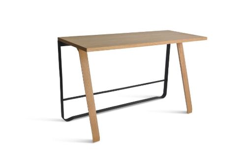 Bent Hansen Hemingway Skrivebord m. Opladerstation L: 120 cm - Matlakeret Eg