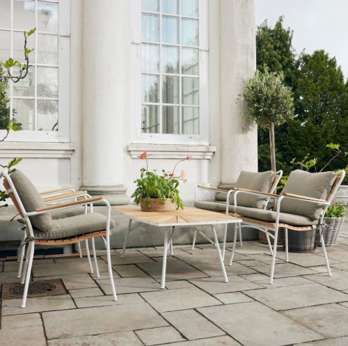 Mandalay Marguerit Havemøbelsæt  Loungebord L: 130 cm Inkl. 4 stk. Loungestole - Hvid/Teak 