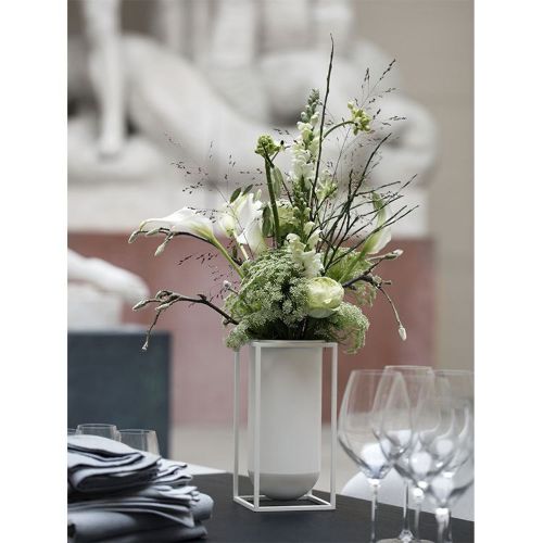 Audo Copenhagen Kubus Lolo Vase H: 24 cm - Hvid  
