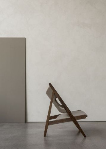 Audo Copenhagen Knitting Lounge Chair SH: 30 cm - Dark Stained Oak/Dakar 0311 Sand Leather
