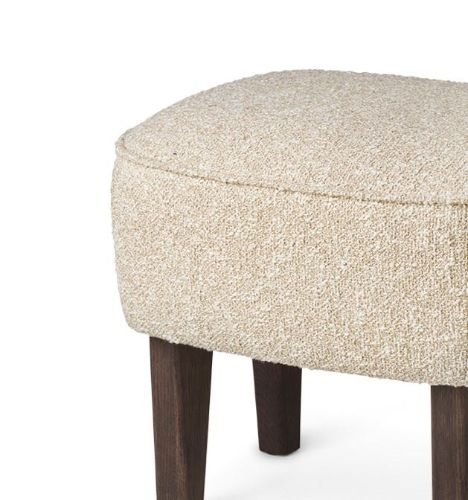Audo Copenhagen Ingeborg Signatur Fodskammel H: 38 cm - Sacho Zero Boucle 001/Røget Eg