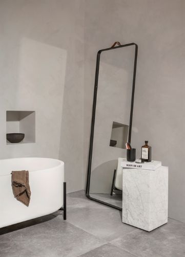 Audo Copenhagen Plinth Tall H: 51 cm - White Carrara Marble