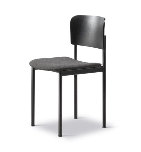 Fredericia Furniture 3413 Plan Sædepolstret Stol SH: 45 cm - Sortlakeret Eg m. Re-wool 198/Pulverlakeret Stål