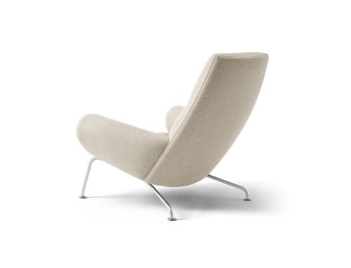 Fredericia Furniture Erik Jørgensen Wegner Queen Lænestol m. Cognac Læder Keder SH: 36 cm - Hallingdal 110/Børstet Rustfrit Stål