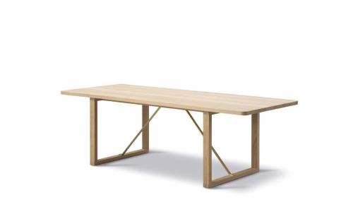 Fredericia Furniture 5367 BM67 Sofabord 140x55 cm - Sæbebehandlet Eg/Messing