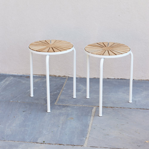 Mandalay Marguerit Taburet Ø: 32 cm - Teak/Hvid