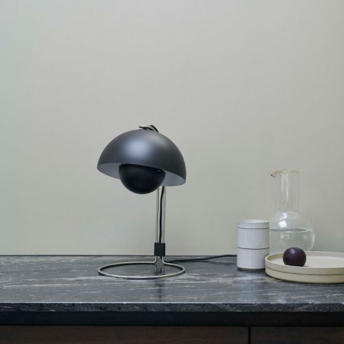 &Tradition Flowerpot VP4 Bordlampe H: 35,9 cm - Matt Black
