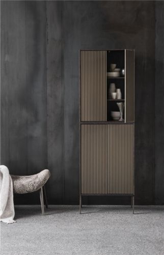 Vipp Chimney Hero 4 Cabinet H: 180,5 cm - Dark Oak/Marble