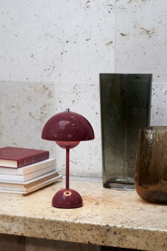 &Tradition Flowerpot VP9 Bordlampe H: 29,5 cm - Dark Plum